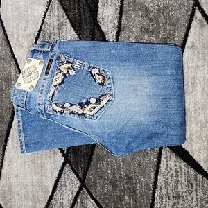 MISS ME MID-RISE LEATHER RHINESTONES FLOWERS COLORED STITCHING CUFFED CAPRI JEAN